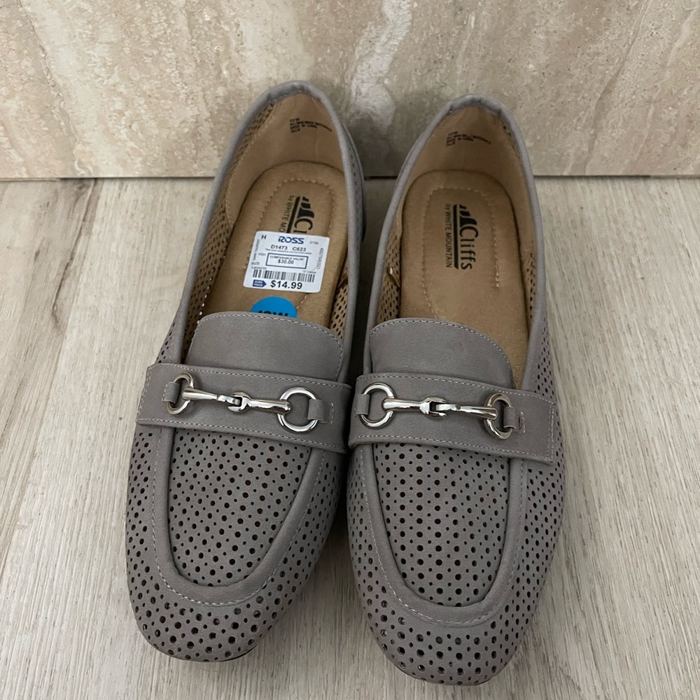 NEW! Grayish taupe Flats with Perforated Detailing size 10